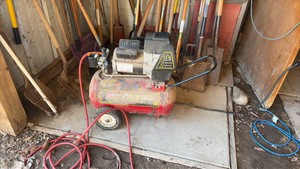 Coleman 11 Gallon 4 HP Air Compressor - Tested and Functional