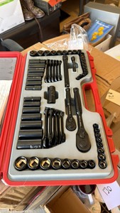Husky Pro 64-Piece Socket Set  Complete  Like New Condition