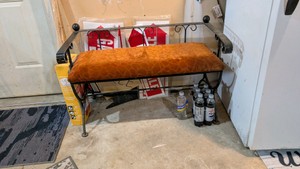Cute vintage entry bench