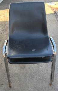 Black chairs x2