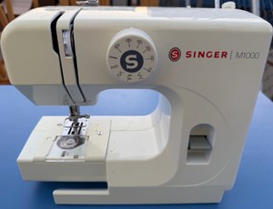 Singer sewing machine M1000