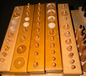 Montessori play