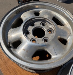 16 inch six lug aluminum wheels