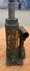 vintage hydraulic bottle jack