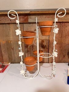 White Metal Ivy Plant Stand w 4 Terracotta Pots  Garden Patio Decor