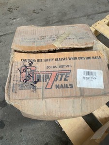 nails