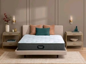 Beautyrest PressureSmart Mattress - Plush - Queen - $1599.99 MSRP