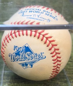 1991 World Series Official Baseball Rawlings from Iconic Series (Minnesota Twins Vs. Atlanta Braves)