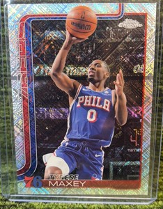 2025-26 Topps Chrome - Tyrese Maxey #185 Skylight Refractor 76ers