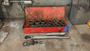 Craftsman Socket set and V44804 ratchet