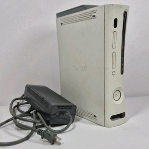 Microsoft Xbox 360 Console White With Power Supply Bundle