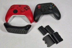 Lot of 2 Microsoft Xbox One Controllers