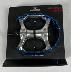 747 Bear Trap Bike Pedals Aluminum Platform Bicycle Pedals Blue Silver