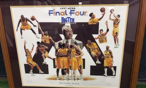 AUTOGRAPHED University of Minnesota Gophers Final Four 1997 By Players & Coach (12 AUTOS)