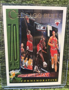1996-97 Topps Basketball #72 Chicago Bulls 72 Wins Commemorative Michael Jordan