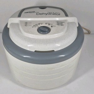 Nesco Food Dehydrator Snackmaster Adjustable Temperature Countertop Appliance