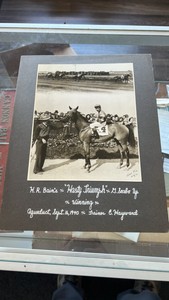 1940 hasty triumph horse racing photograph