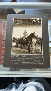 1939 opera hat Belmont park horse racing photograph