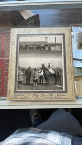 miss show me horse racing photograph