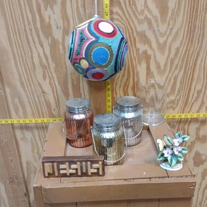 decorations