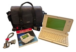 Tandy 1110 HD Vintage Notebook Computer