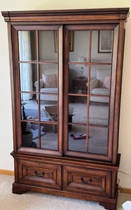 Traditional Style Curio Cabinet