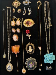 Vintage Jewelry