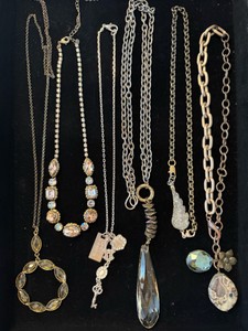 Chunky chains with unique crystals