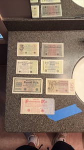 Collection of foreign currency. This lot must be paid for with cash. online or credit card not allowed for any foreign currency