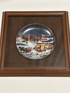 Terry Redlin Framed Plate Art  Picture