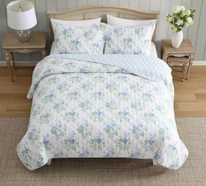 FullQueen Laura Ashley Linley 3-pc. Floral Reversible Quilt Set  Retail $180