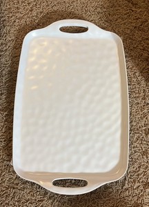 Set of 2 serving trays in white - plastic with handles - do not microwave