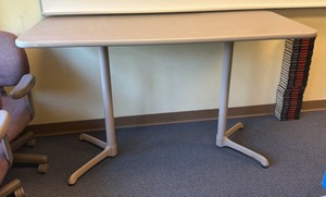 table  (r218)