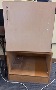cabinet (R216)