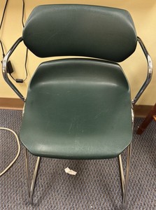 Green chair (R214)