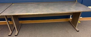 table  (r202)
