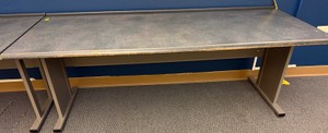 table  (r202)
