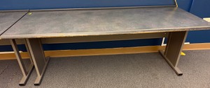 table  (r202)