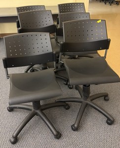 Black chairs, six in lot  (r202)