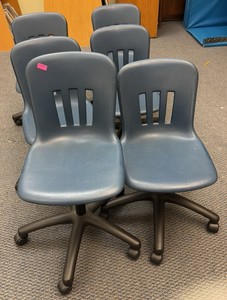 Blue chairs  Six chairs in lot  (r203)