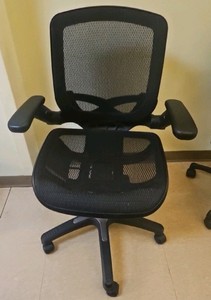 office chair (Hall 2F)