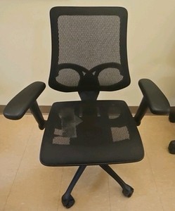 office chair (Hall 2F)