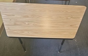single trapezoid table  (r212)