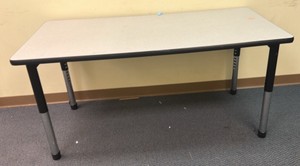 table (r215)