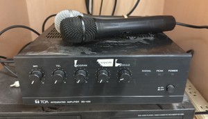 amplifier BG 1030 with two microphones  (r213)