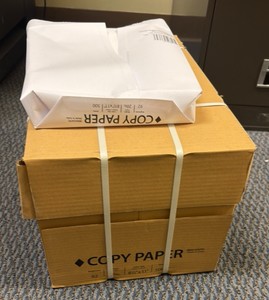 Full box of copy paper (r204)