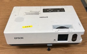 epson projector no plug (r204)