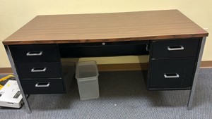 desk (r204)