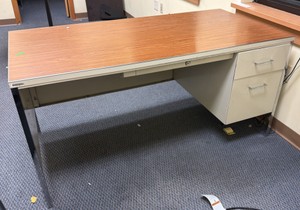 desk (r208)