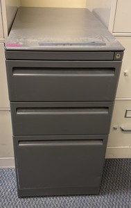 filing cabinet (r206)
